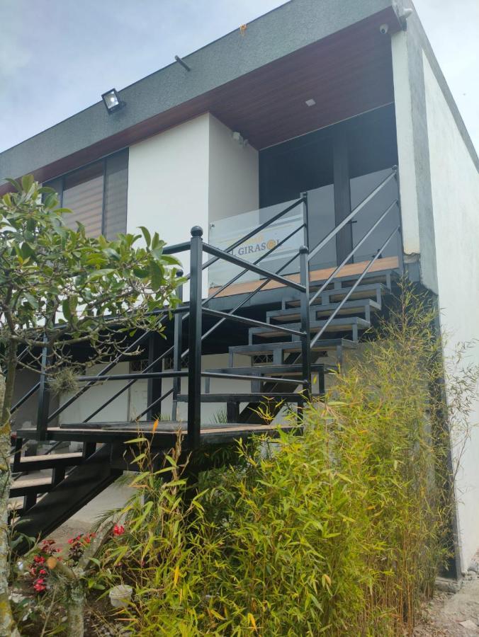 Hospedaje El Girasol Tababela Quito Exteriér fotografie